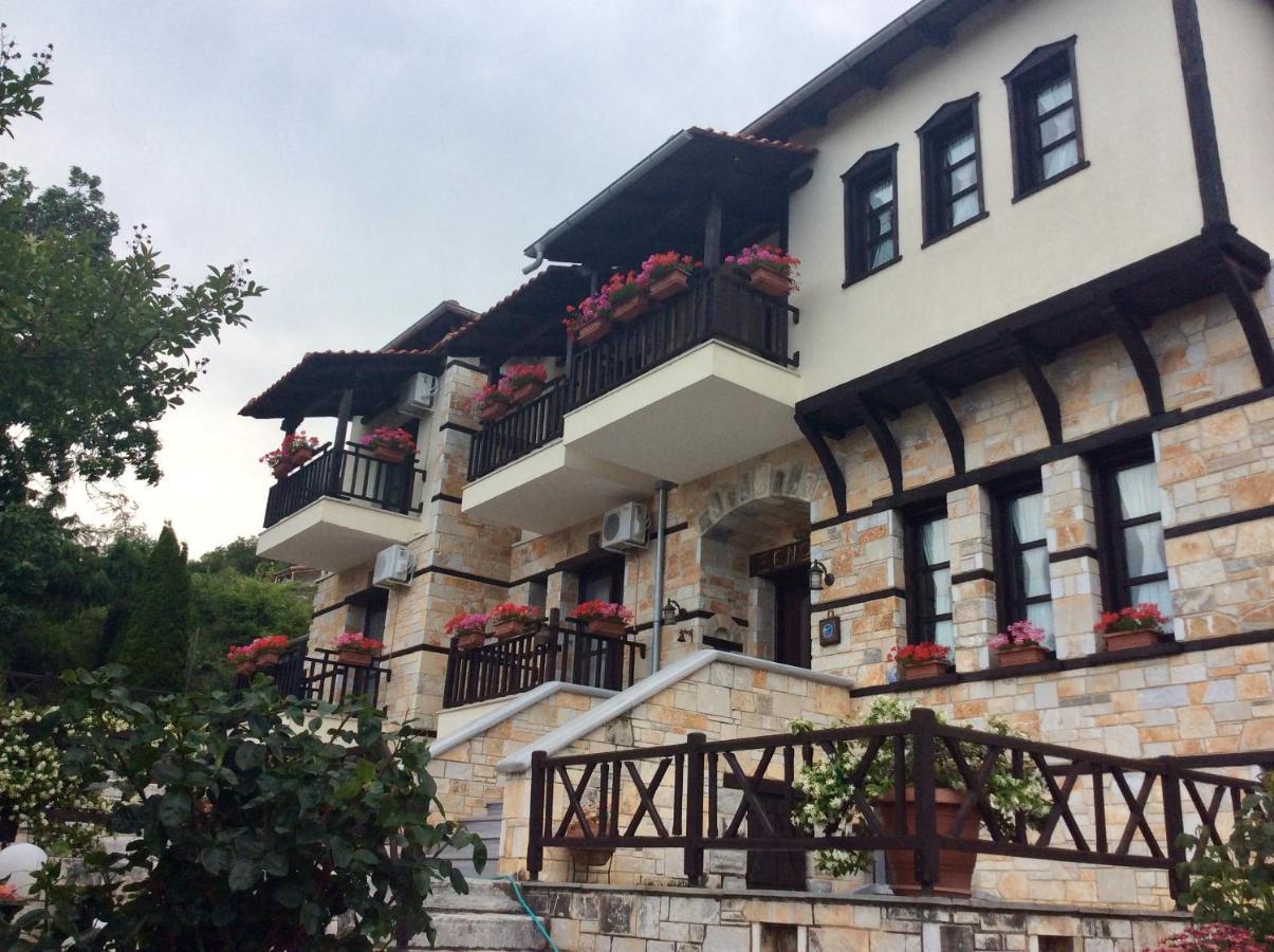 Petrini Gonia Aparthotel Livadherón Buitenkant foto