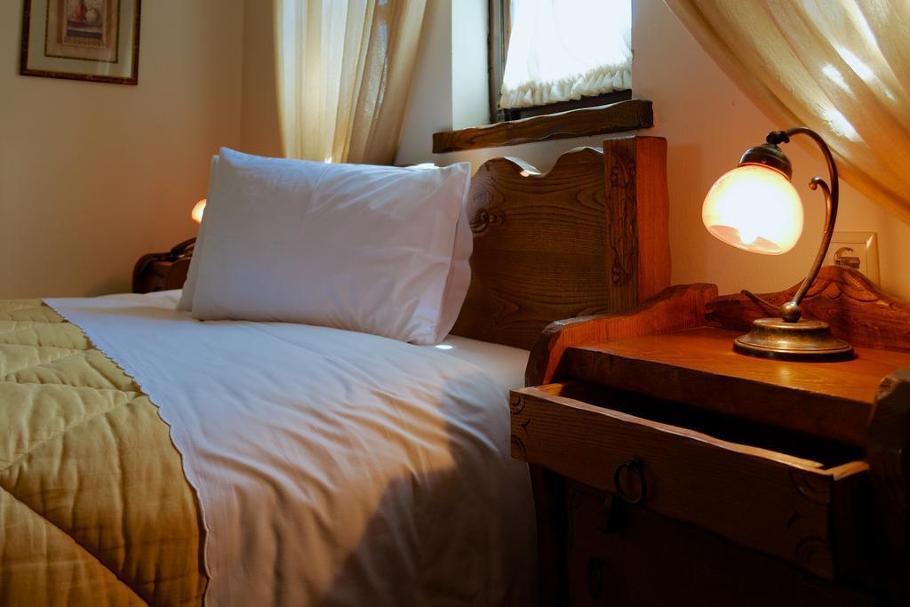 Petrini Gonia Aparthotel Livadherón Kamer foto